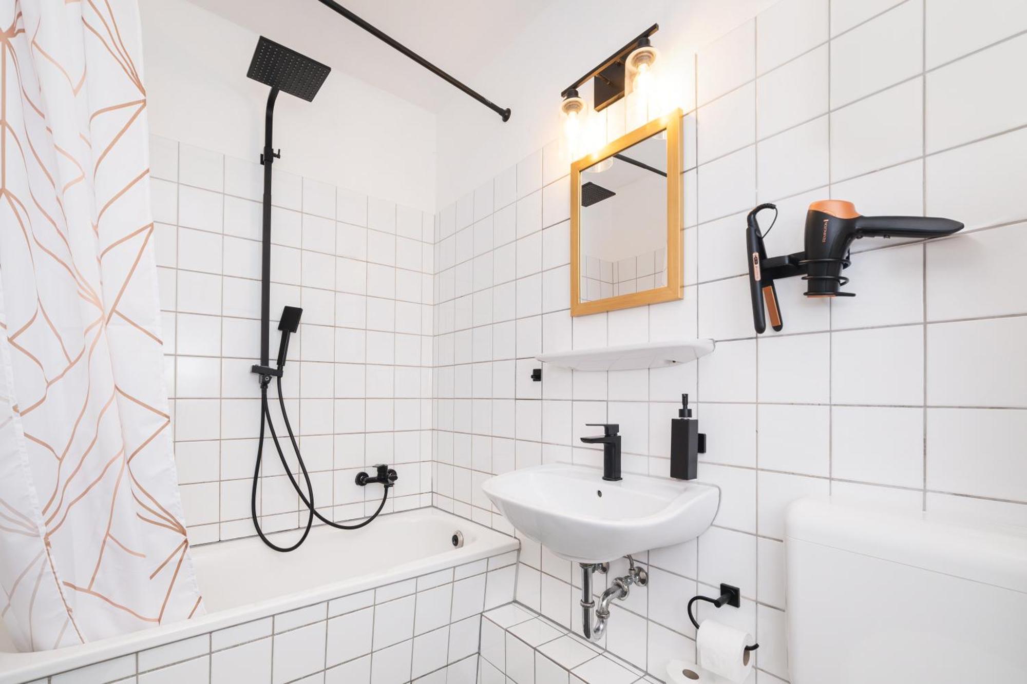 Smart Home - Wuppertal - Perfect For 4 Guests! Central - Netflix - Schwebebahn - Free Parking Zone Экстерьер фото